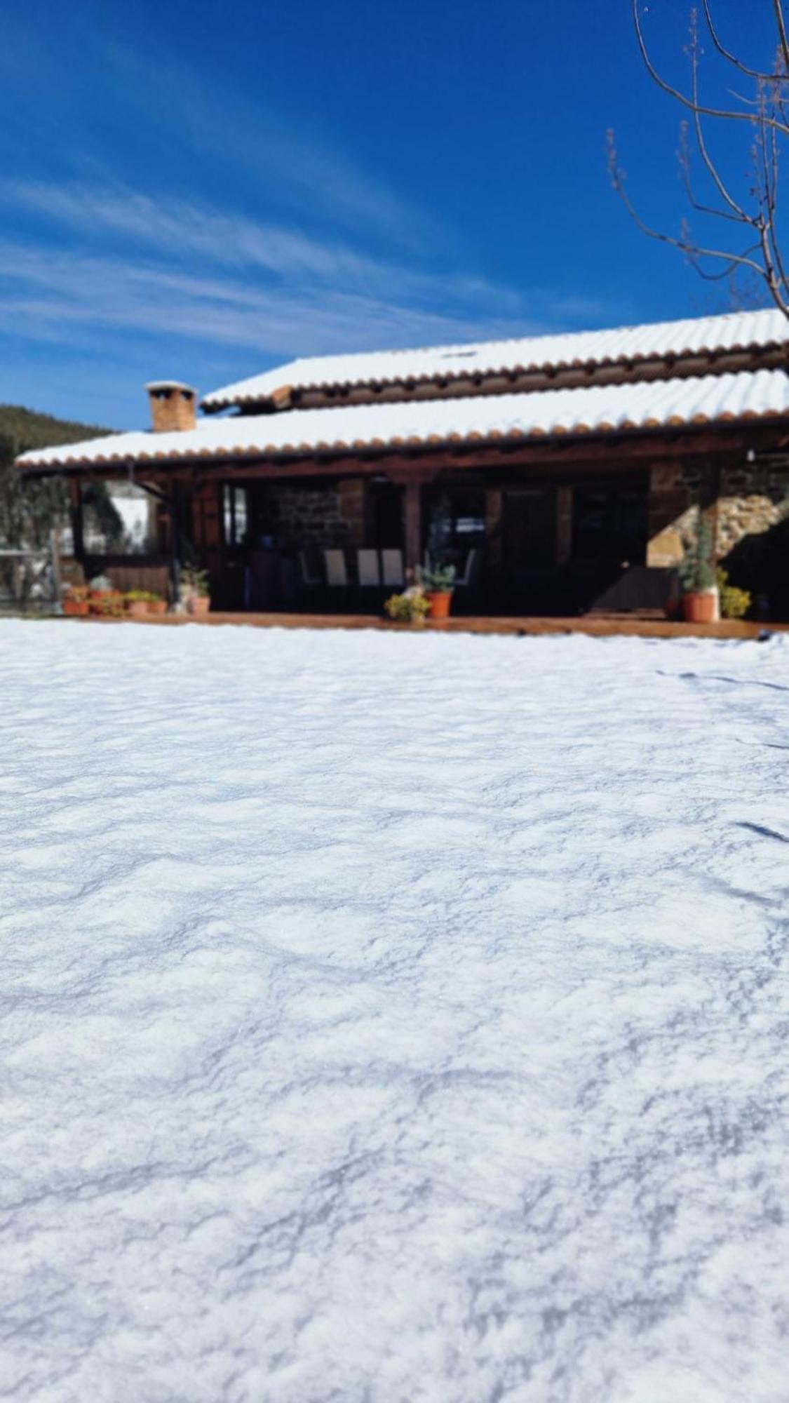 Casa De Pueblo Las Golondrinas De Luena San Miguel de Luena Eksteriør bilde