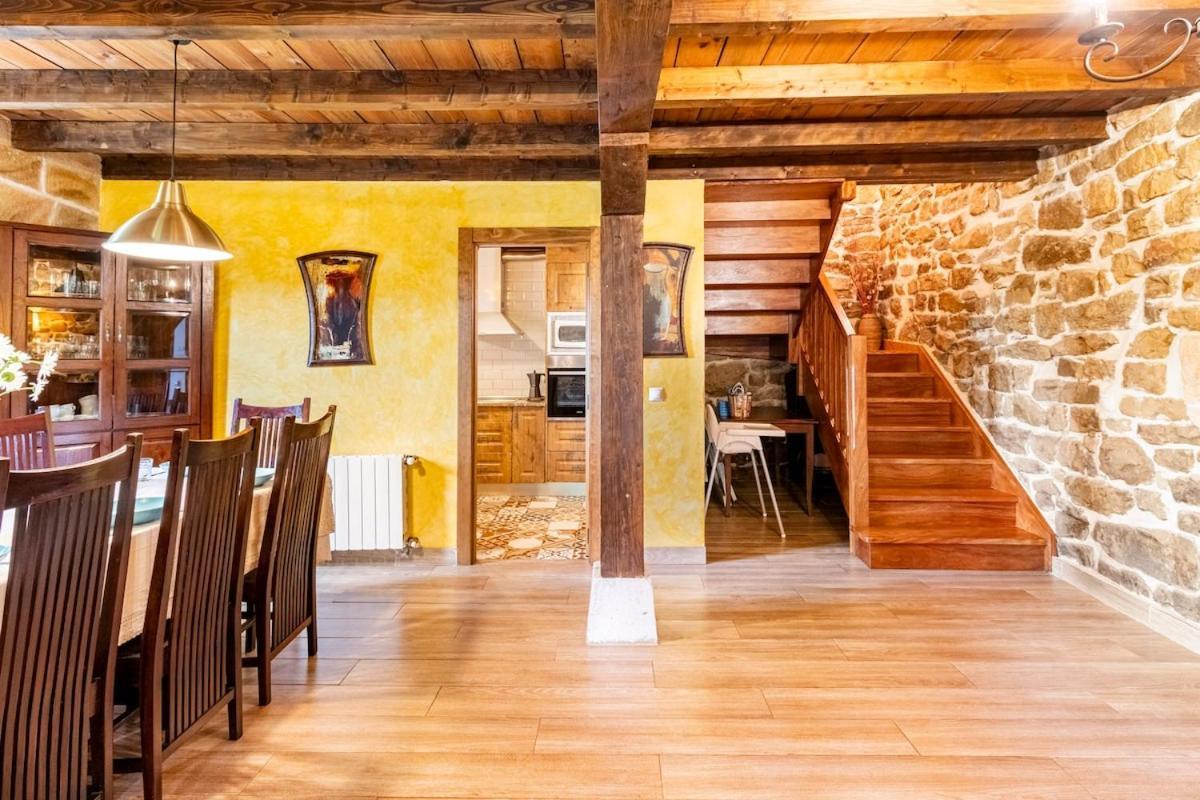 Casa De Pueblo Las Golondrinas De Luena San Miguel de Luena Eksteriør bilde